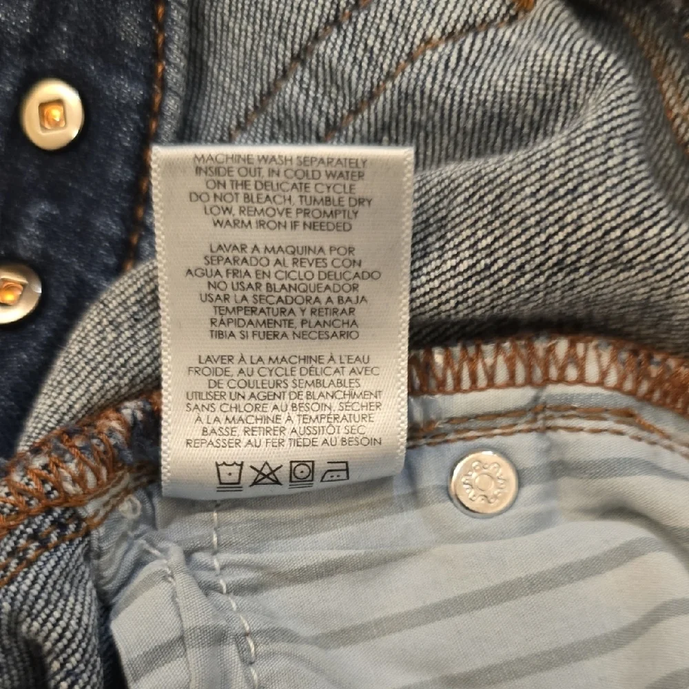 CAbi 5493 Dark Blue Skinny Jeans. Size 8